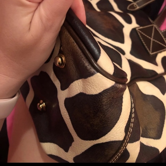 Dooney and bourke giraffe print handbag - Picture 7 of 7
